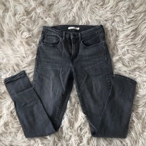 Levi’s high rise skinny jeans